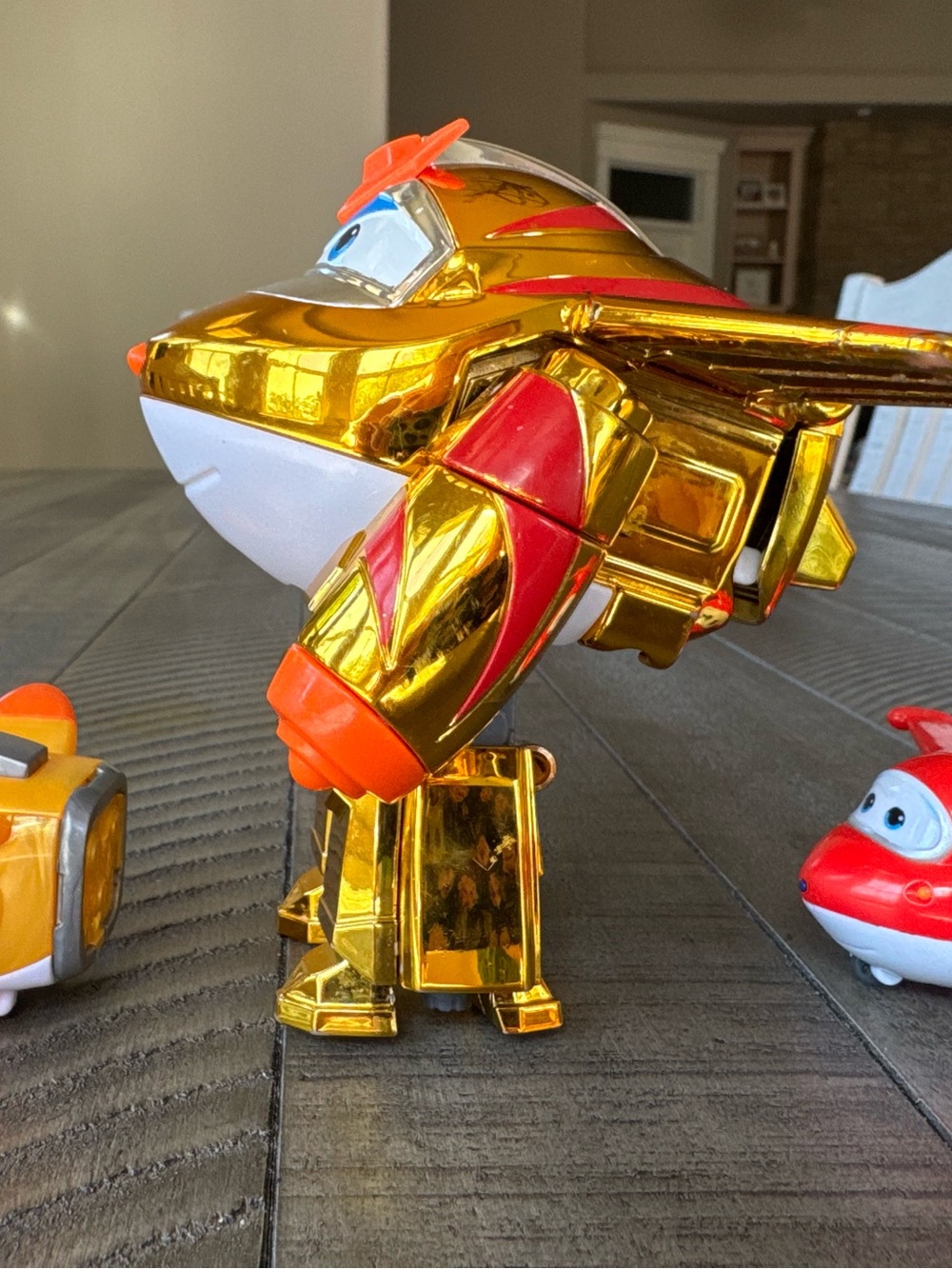 Super Wings 5" Transforming Golden Boy - Airplane Toys Vehicle Action Figure - Picture 2 of 14